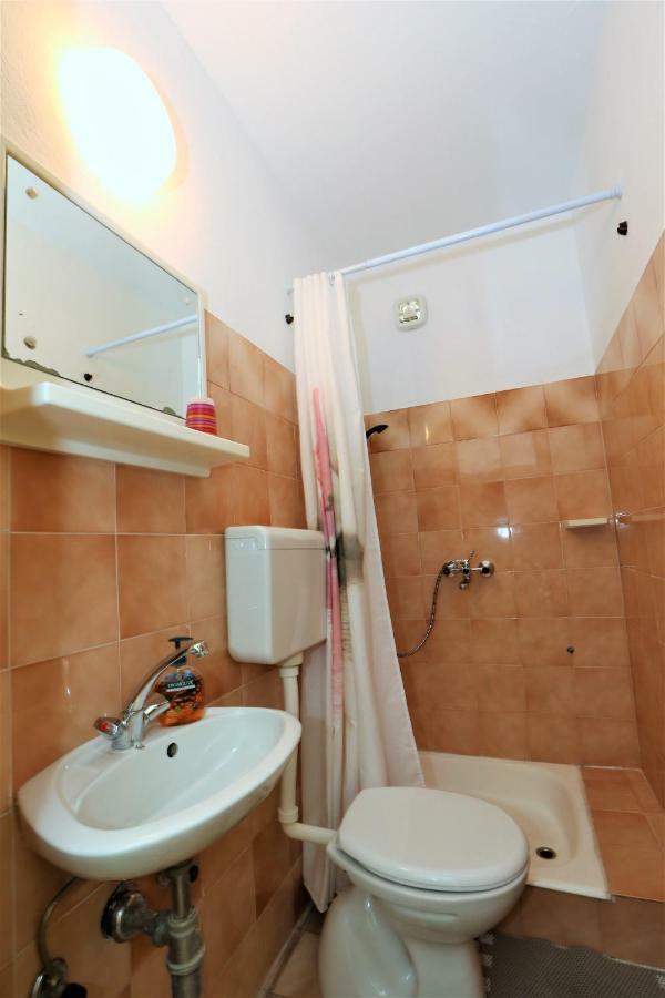 Apartmani Vinko Baška Voda Exterior foto